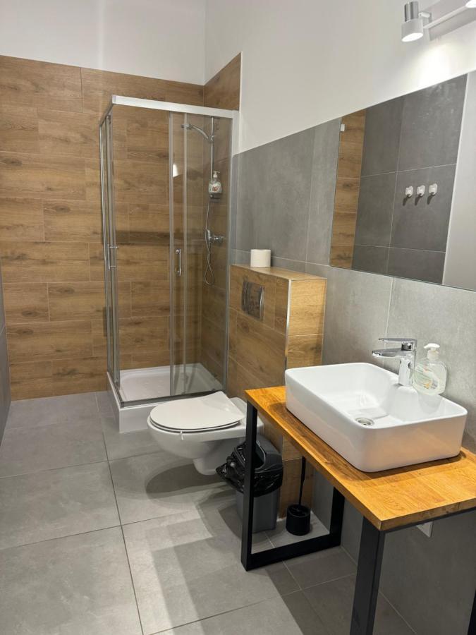 Hostel Va Bank Жешув Экстерьер фото